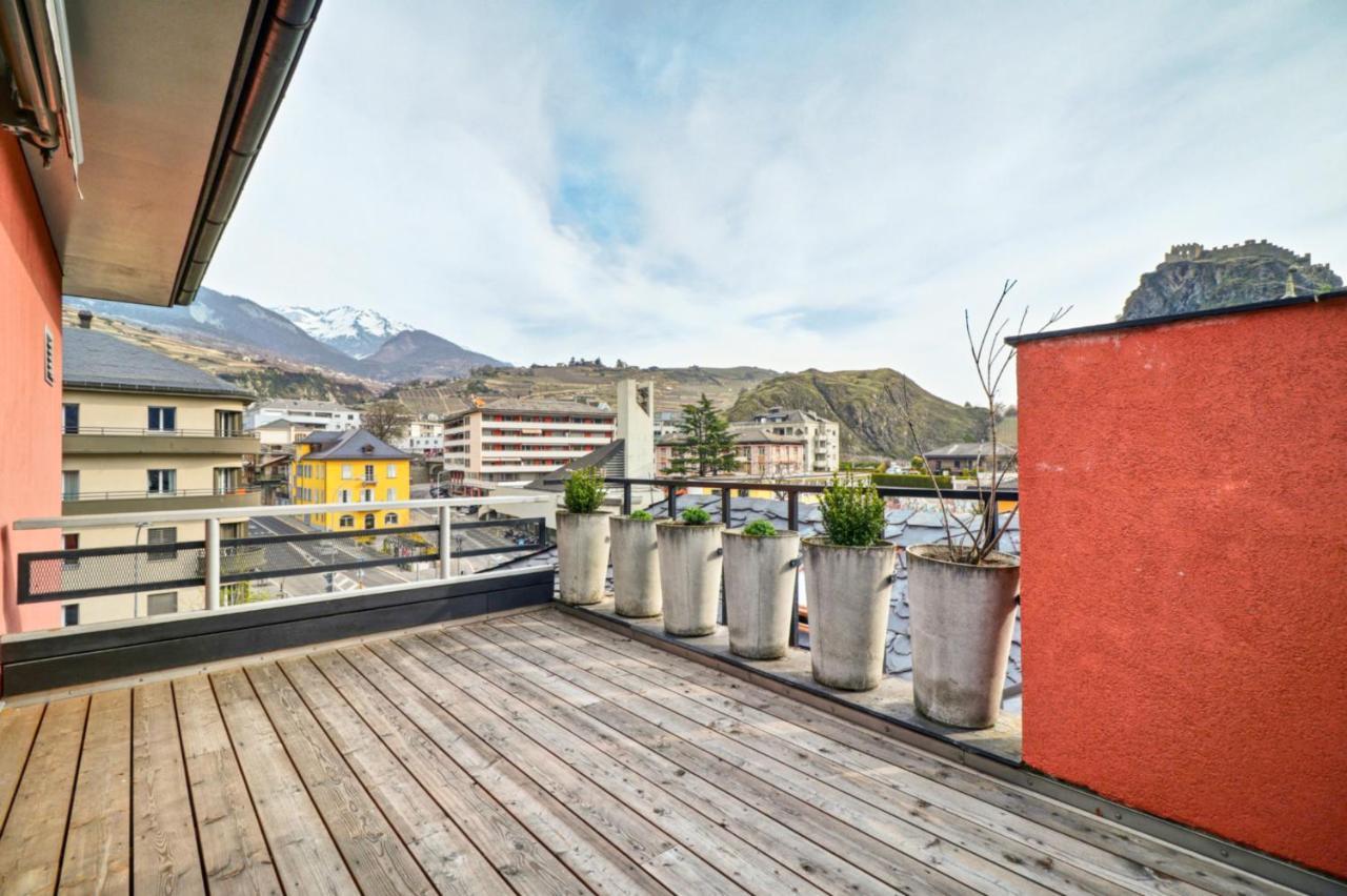 Duplex De Charme Au Coeur De La Vieille Ville De Sion Exterior foto